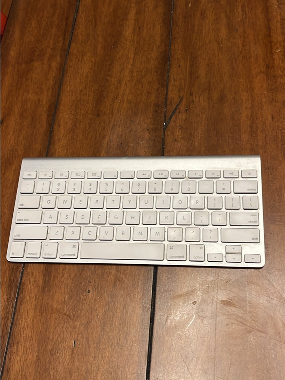 Wireless Bluetooth Silver Apple Keyboard